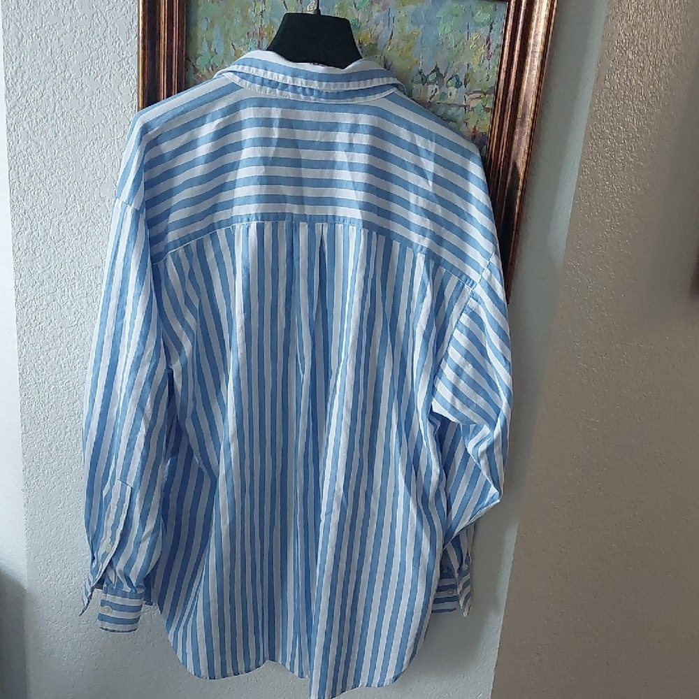 LOFT Blue and White Casual Button Down Shirt - Picture 4 of 6